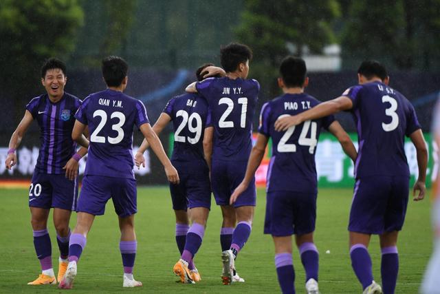 英超夺冠赔率:曼城1赔34希望渺茫 红军断层第1